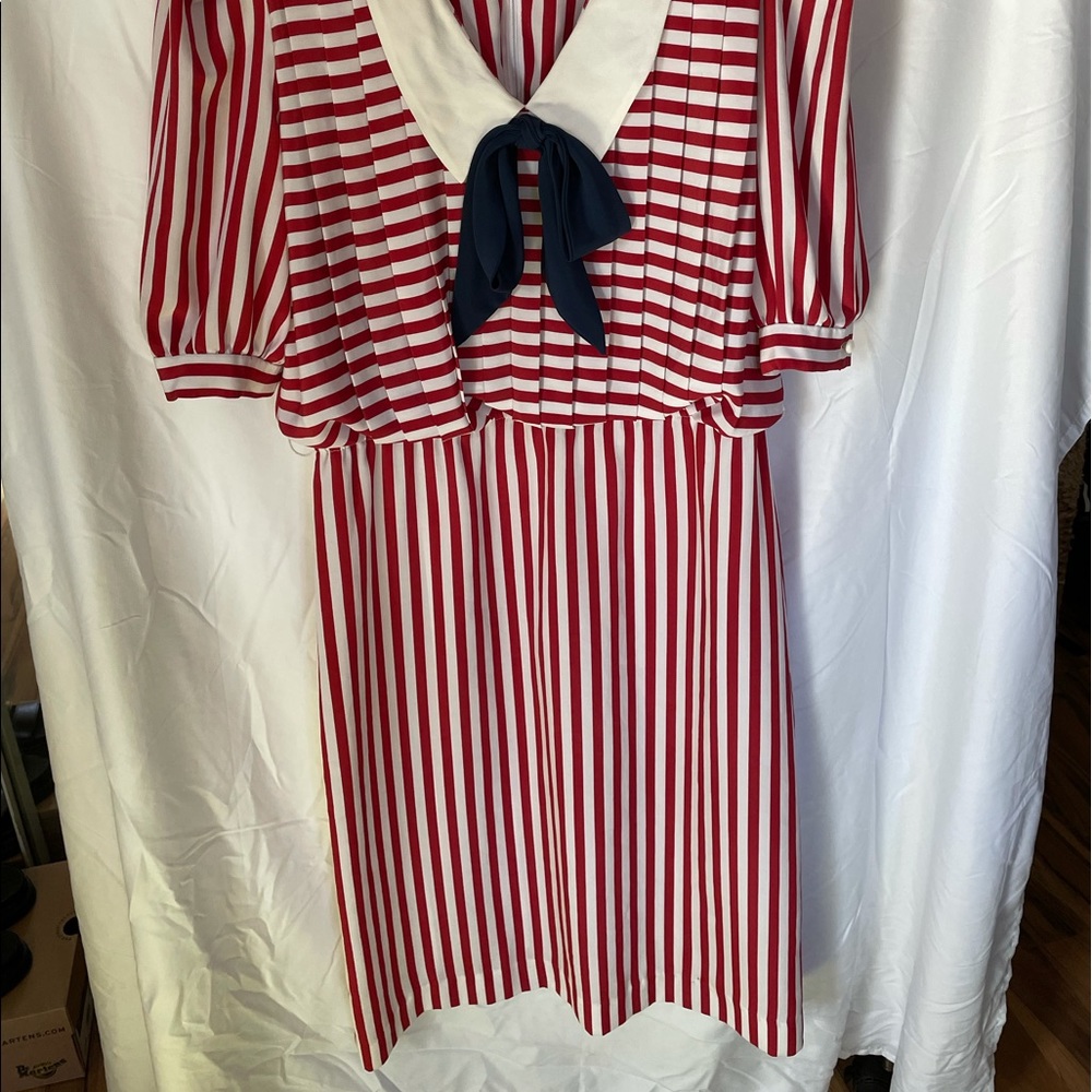 Day at the Races Dress - Picture 2 of 7
